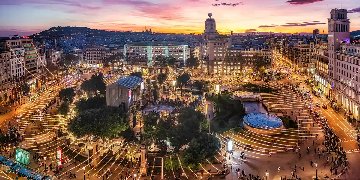 Barcelona Christmas Market : Lights, Sights & Festive Cheer