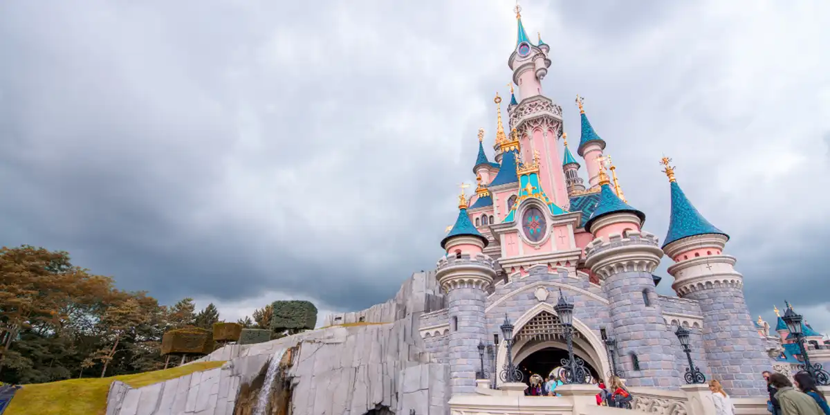 Paris Vacation & Optional Disney Land Park Ticket Tour W/Air