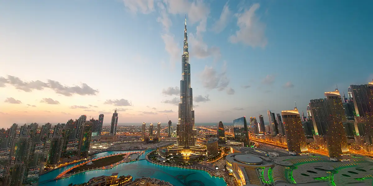 4 Nights - Luxurious Dubai Vacation W/Air