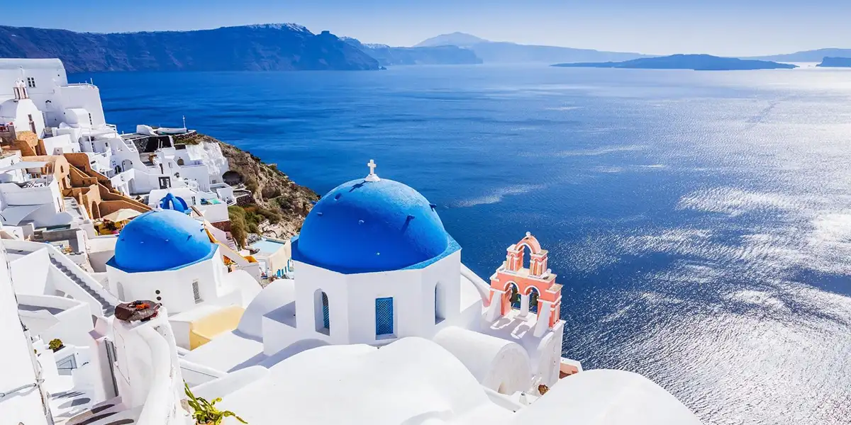 Athens to Santorini: The Perfect Greek Getaway